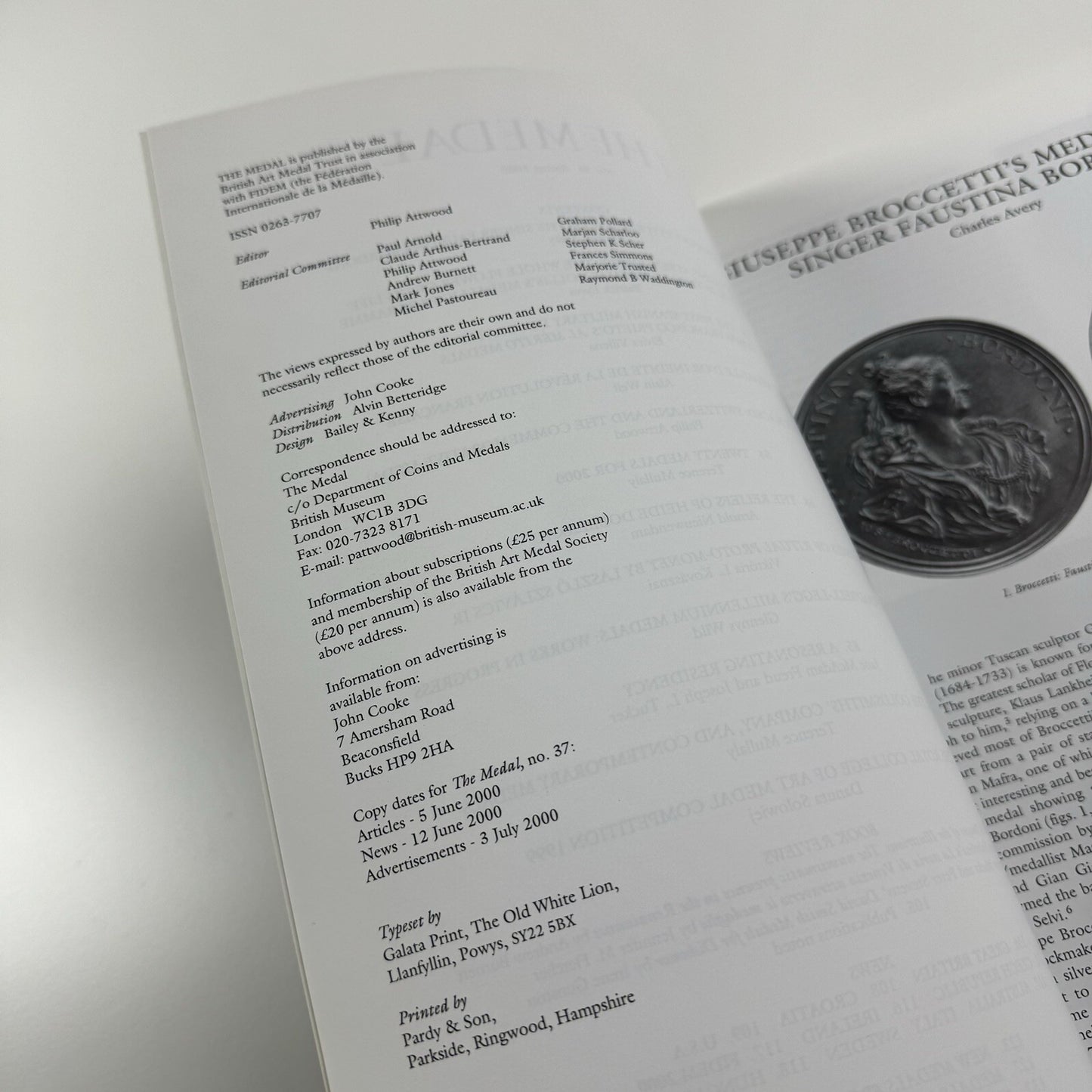 The Medal. British Art Medal Society BAMS journal. Issue No. 36, Spring 2000