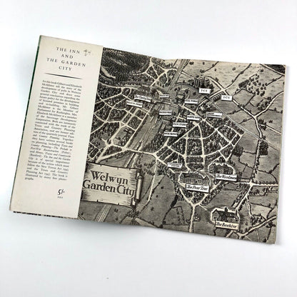 The Inn and the Garden City | Elizabeth & Gilbert McAllister | B T Batsford, 1948
