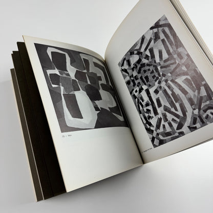 41e Salon du 3 au 25 février. Rétrospective Raoul Ubac, hommage à René Magritte et Oeuvres des Membres | Palais des BeauxArts de Charleroi, 1968