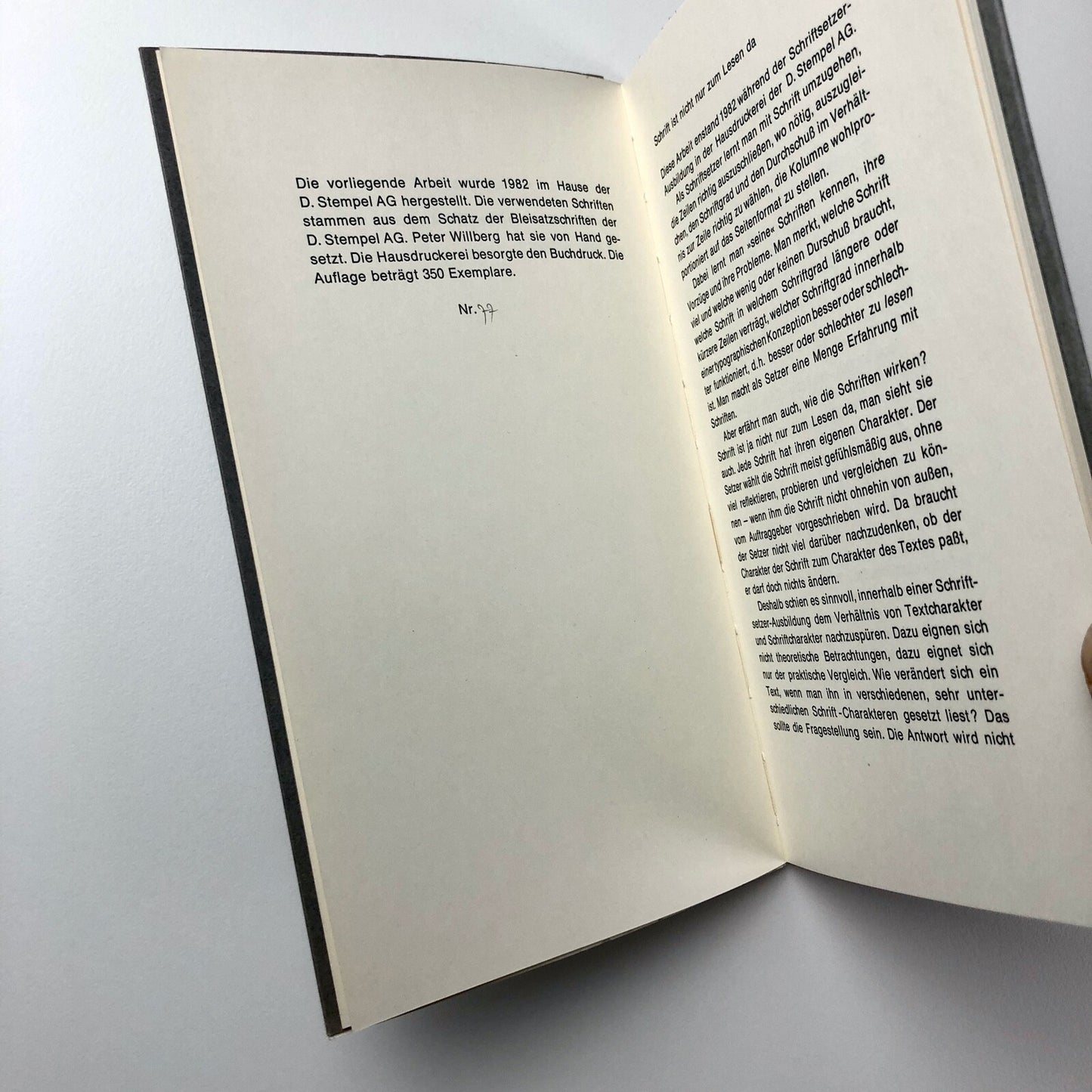 Schrift ist nicht nur zum Lesen da. Eine Studie über den Charakter der Schrift von Peter Willberg | D. Stempel AG, 1982 | Limited edition, numbered 77