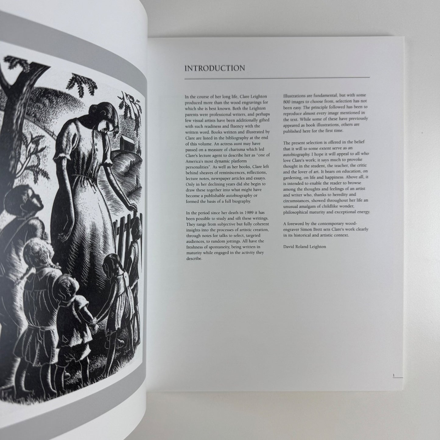 Clare Leighton. The growth and shaping of an artist-writer forward by Simon Brett | privately printed by the Estate of Clare Leighton, 2009