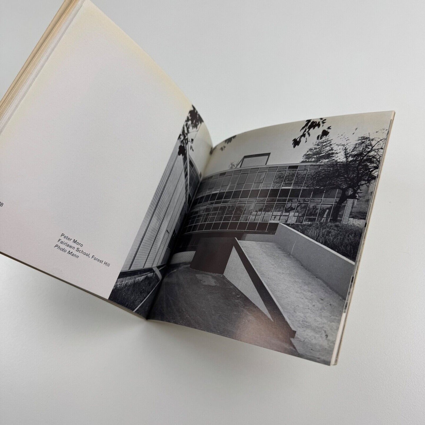 architecture today. Catalogue to accompany the exhibition organised jointly by the Arts Council and Royal Institute of British Architects in 1961
