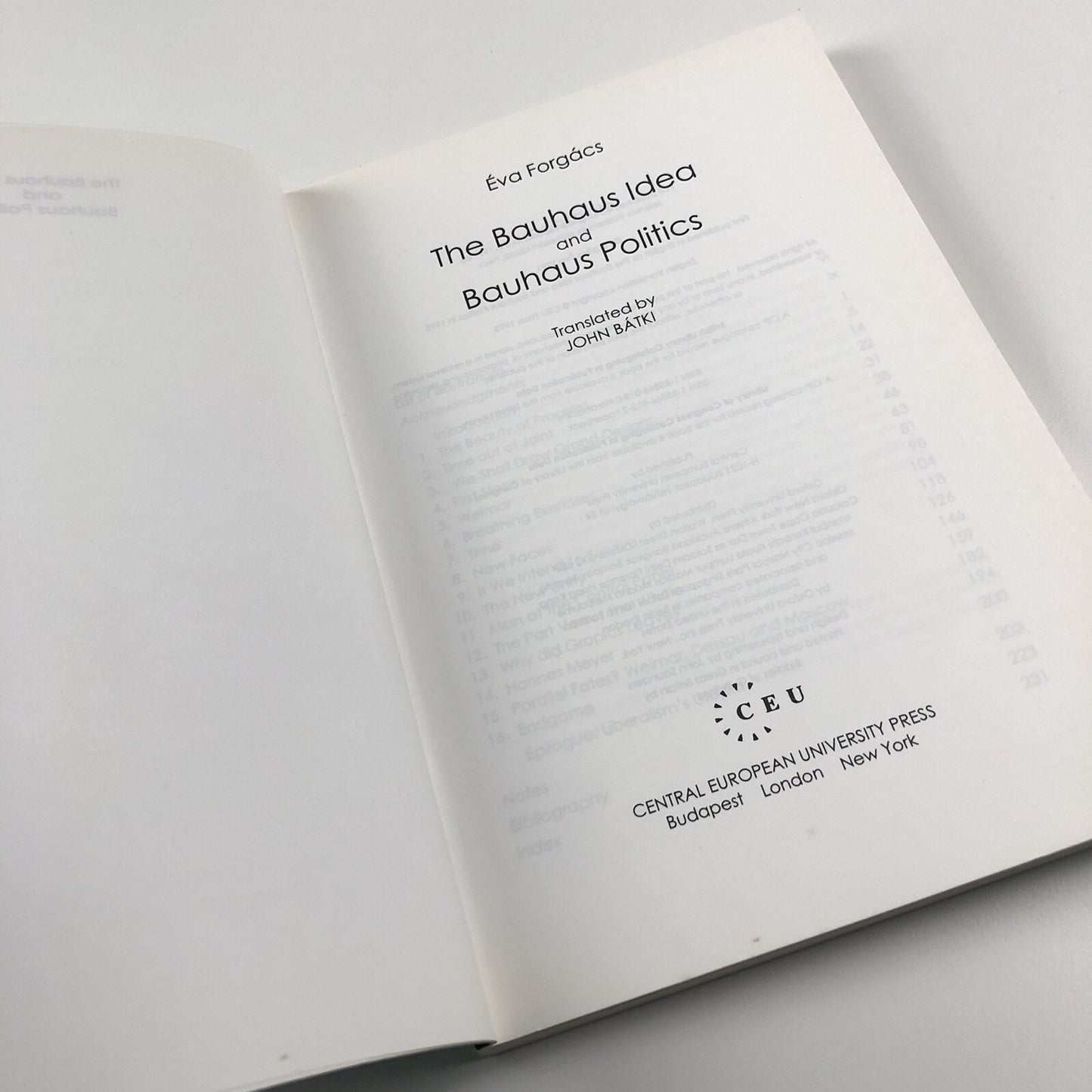 The Bauhaus Idea and Bauhaus Politics by Éva Forgács | CEU 1995