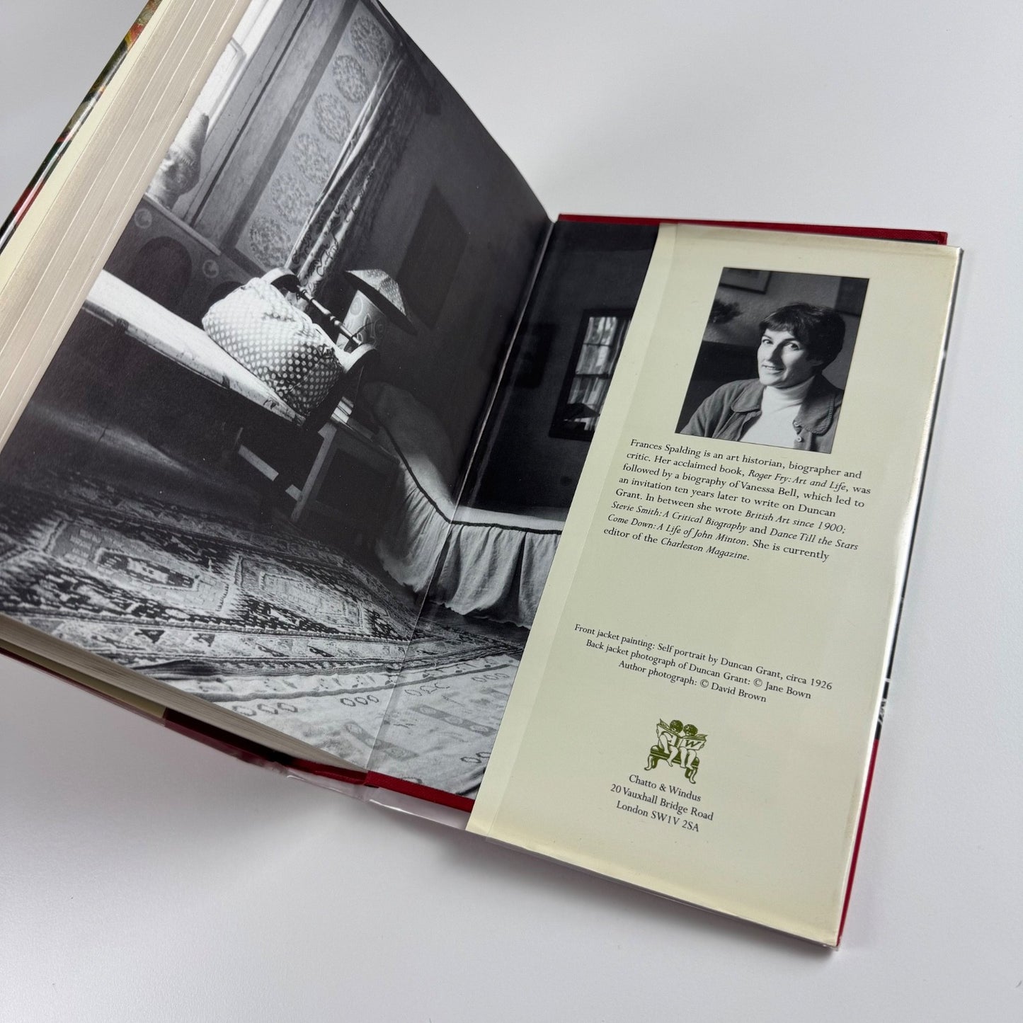 Duncan Grant A biography by Frances Spalding | Chatto & Windus, 1997 signed by the author