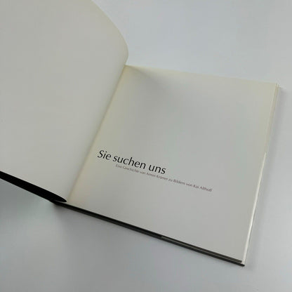 Sie suchen uns. Eine Geschichte von Armin Krämer zu Bildern von Kai Althoff | Galerie Neu, Berlin, 2001