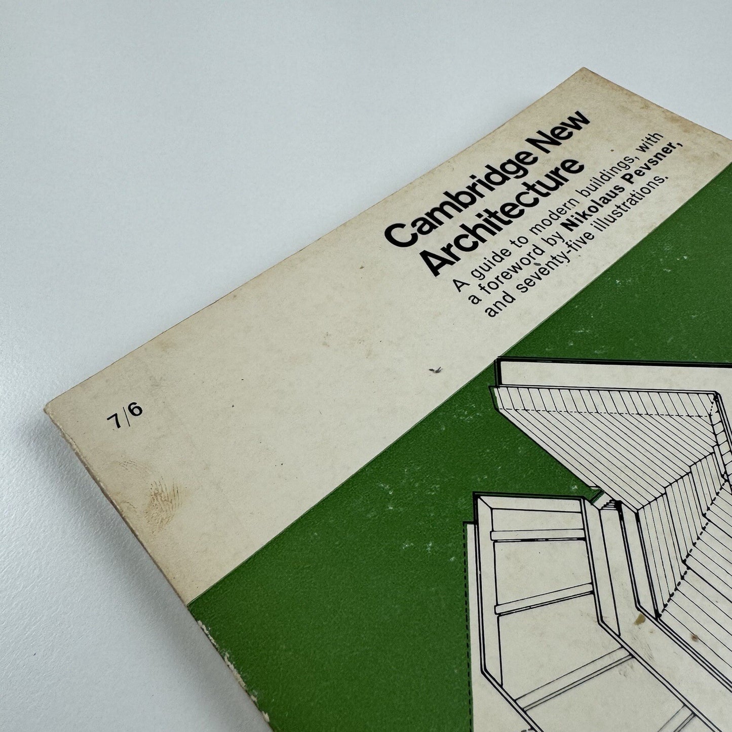Cambridge New Architecture. A guide to modern buildings | Nikolaus Pevsner, 1964