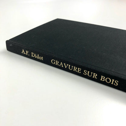 Essai typographique et bibliographique de l'histoire de la gravure sur bois. Pour faire suite aux costumes anciens et modernes de César Vécellio by A.F. Didot | César Vécellio, 1863