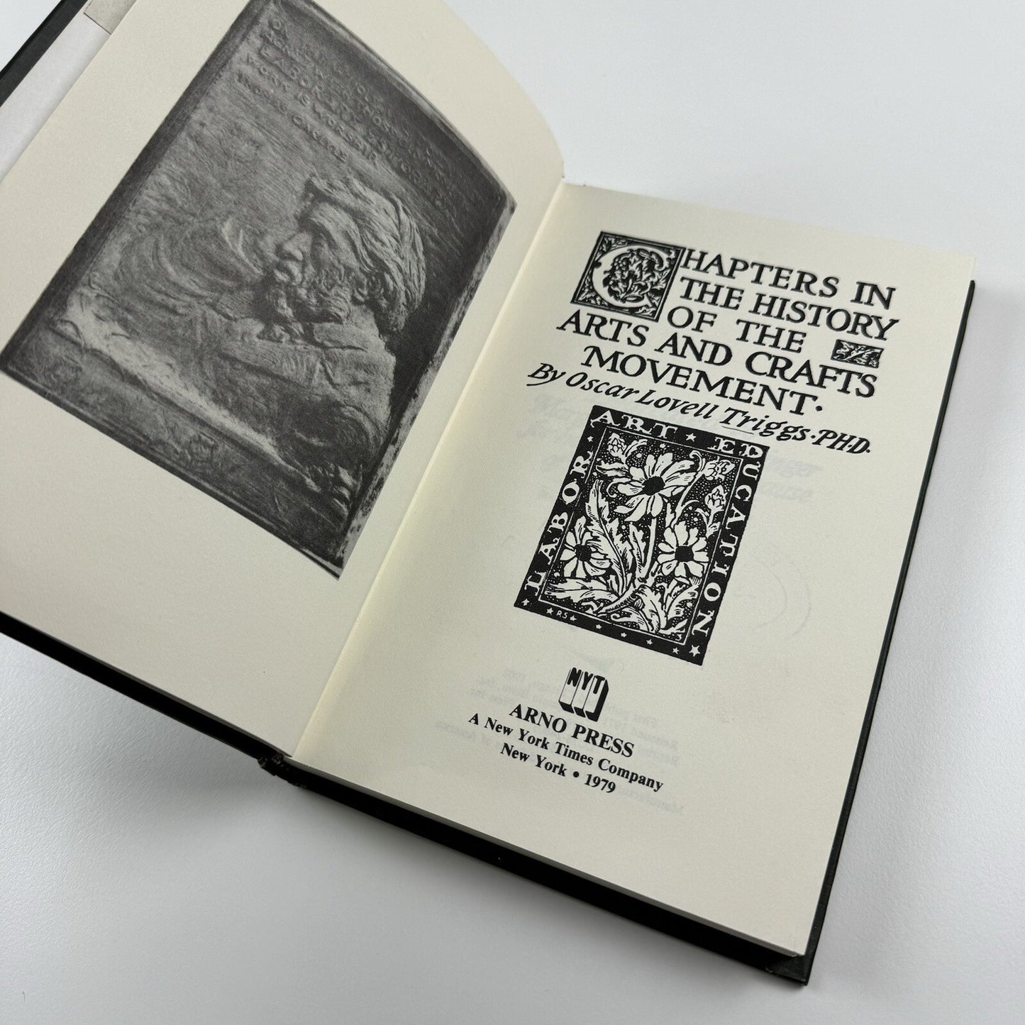 Chapters in the History of the Arts and Crafts Movement | Oscar Lovell Triggs | Arno Press, New York, 1979