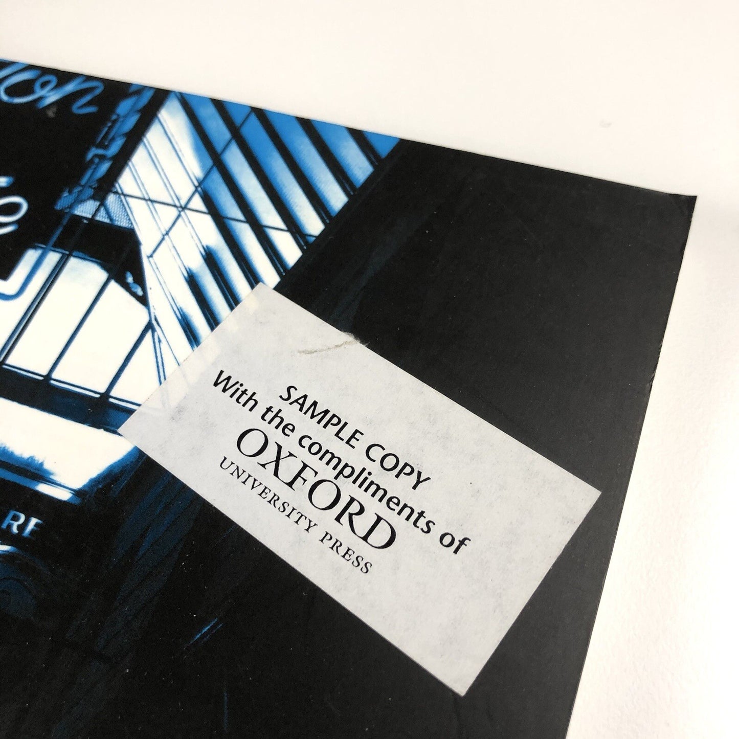 Oxford Art Journal Volume 21, Number 1, 1998 Oxford University Press 1998