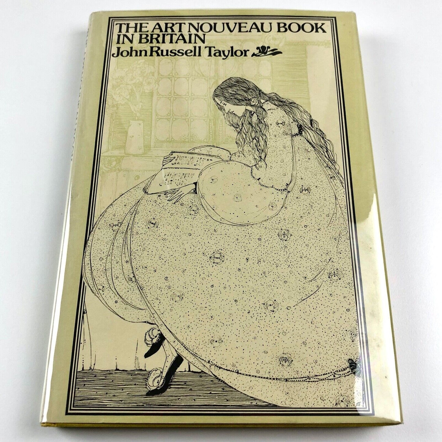 The Art Nouveau Book in Britain by John Russell Taylor | Paul Harris, 1979