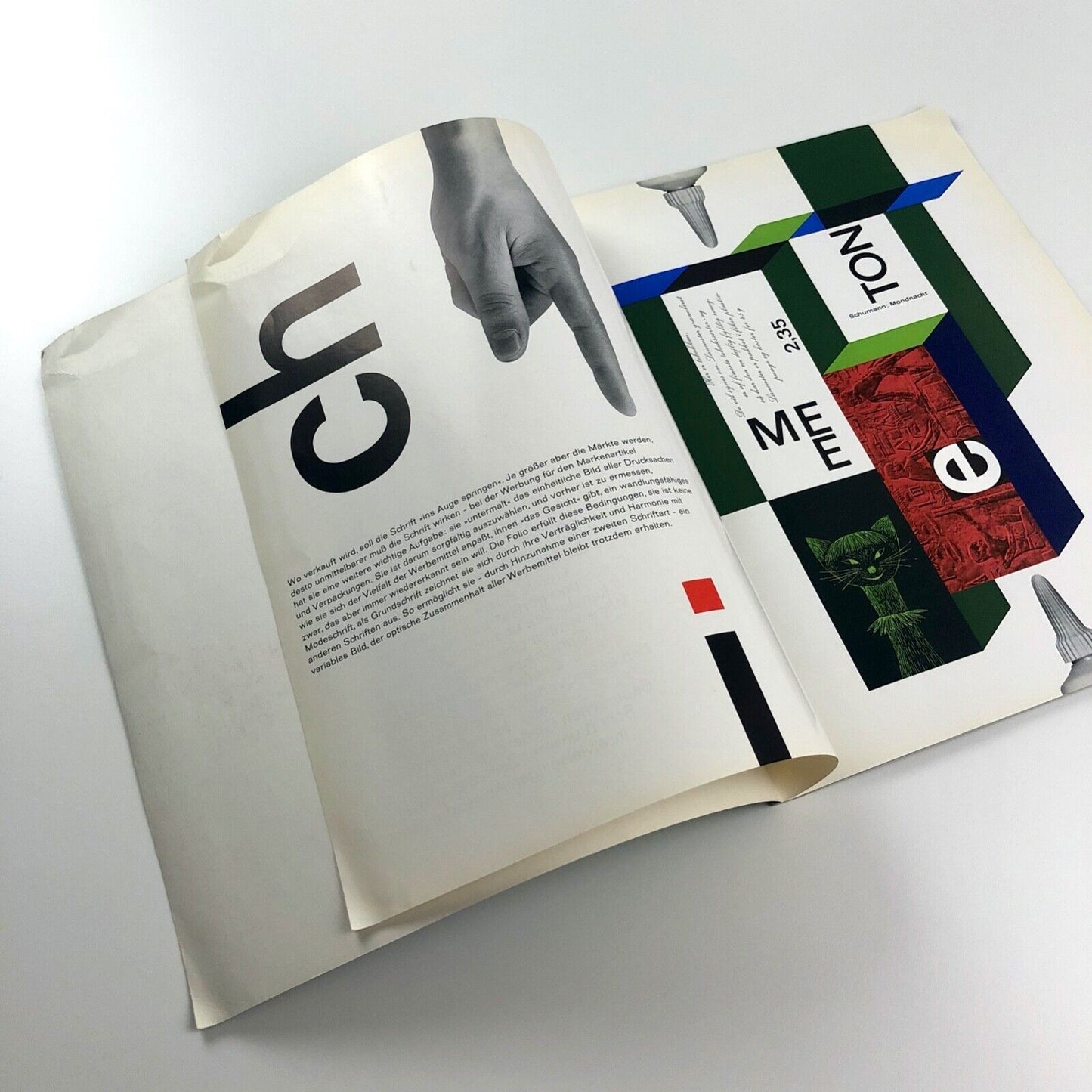 Folio – Bauersche Giesserei type specimen brochure undated | design by Hanns Lohrer