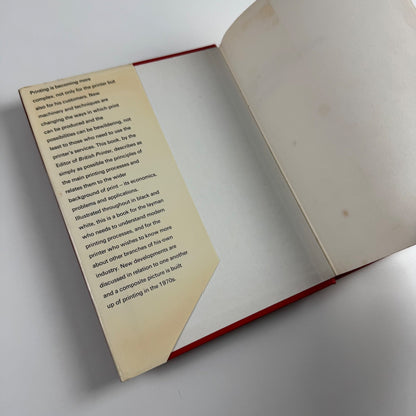 An approach to print. A basic guide to the printing processes Roy Brewer 1971
