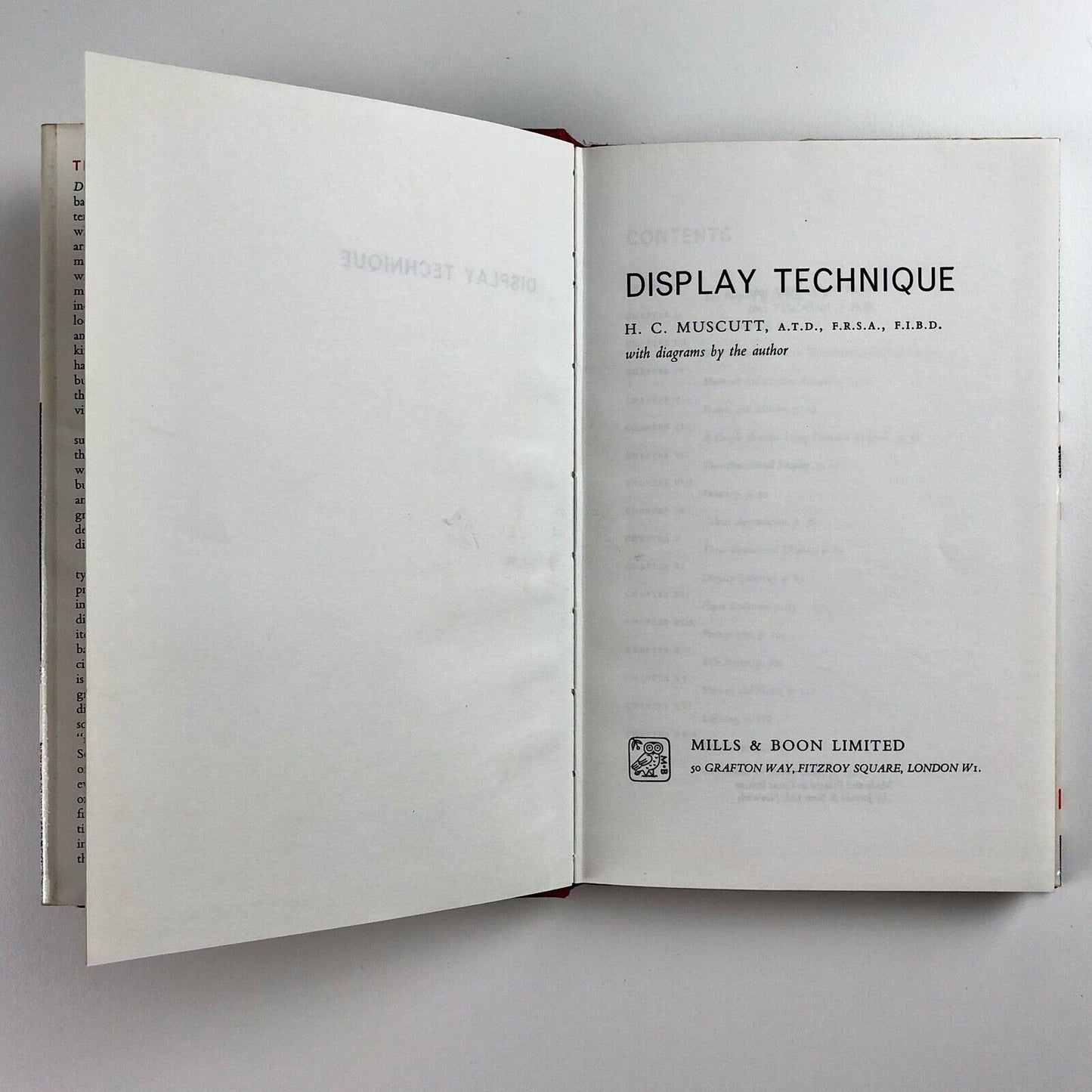 Display Technique by H. C. Muscutt | Mills & Boon Limited, 1963