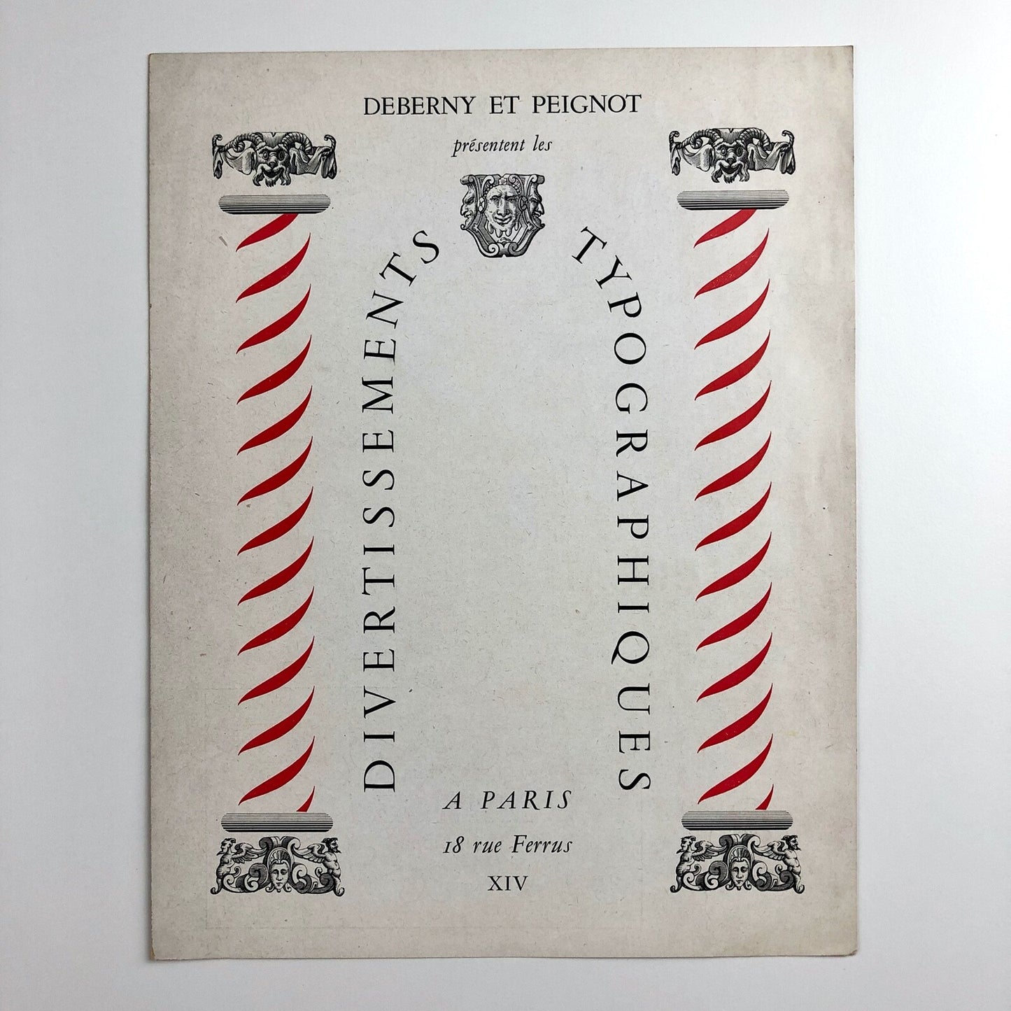 Deberny et Peignot Divertissements Typographiques | Type specimen sheet