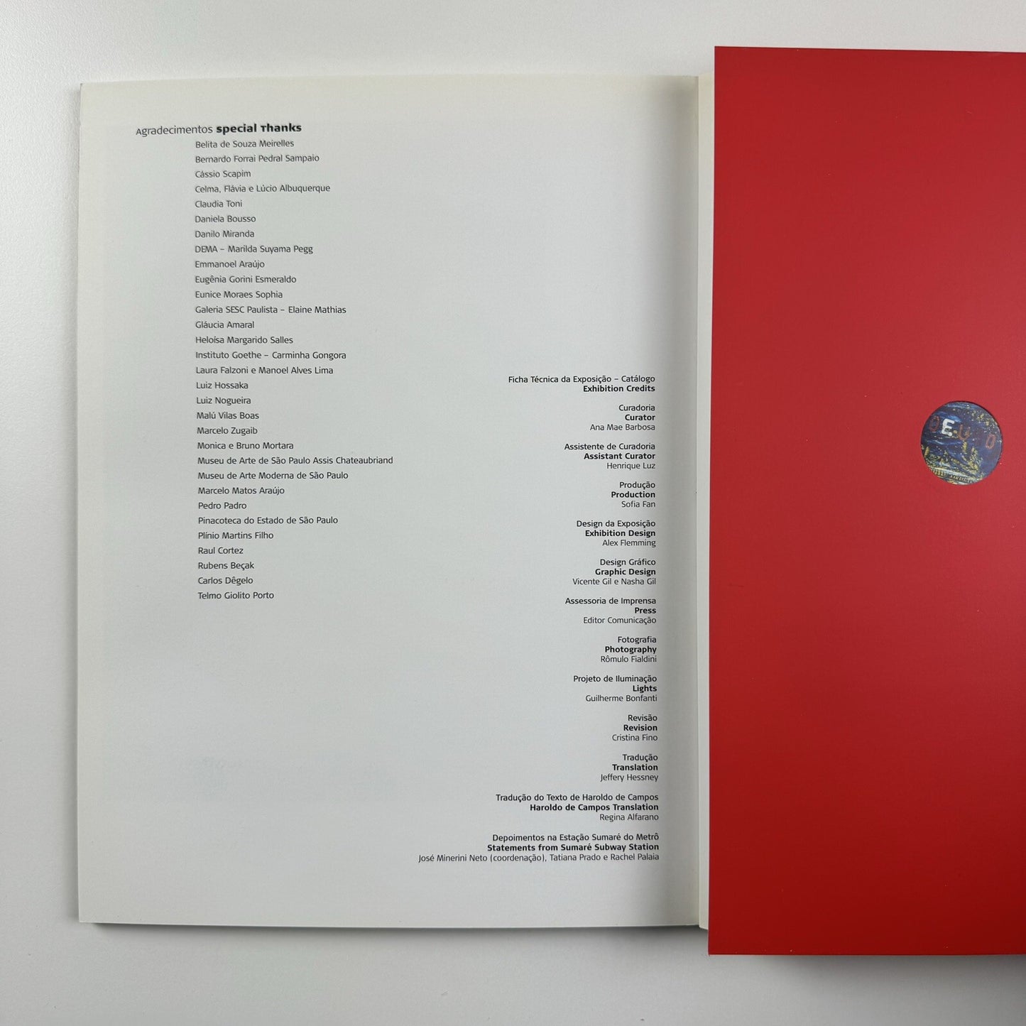 Alex Flemming | Corpo Coletivo | Centro Cultural, Banco de Brasil 2001 catalogue