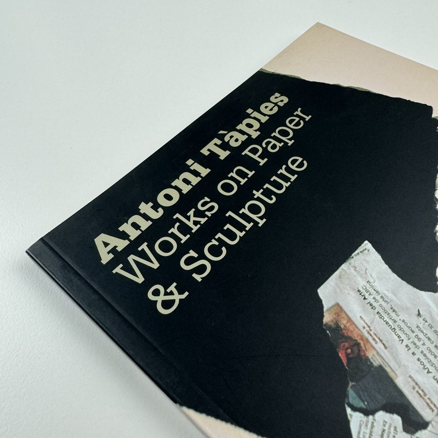Antoni Tàpies – Works on Paper and Sculpture | Waddington Galleries catalogue, 2005