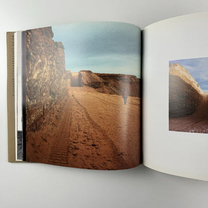 Michael Heizer: Double Negative. Sculpture in the Land | Los Angeles, 1992