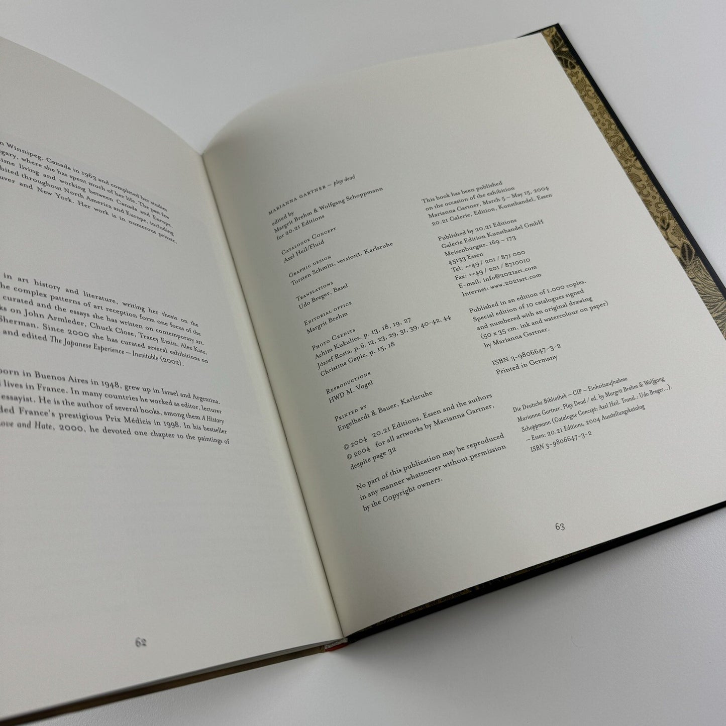 Marianna Gartner – Play Dead | 20.21 Galerie Edition, Kunsthandel Essen exhibition catalogue, 2004