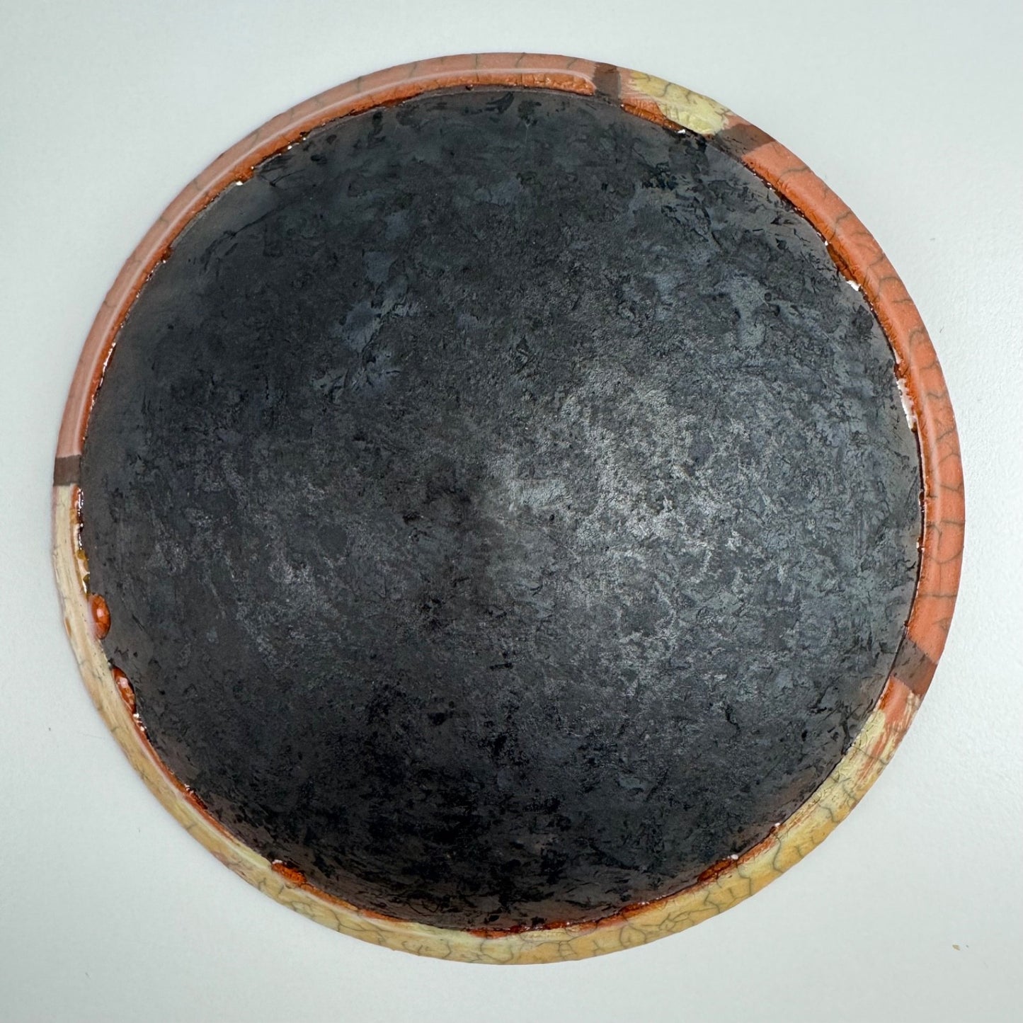 Ceramic vessel by artists and studio ceramicist Ellen Rijsdorp | Kruithuis Keramiek Netherlandish, c.1990