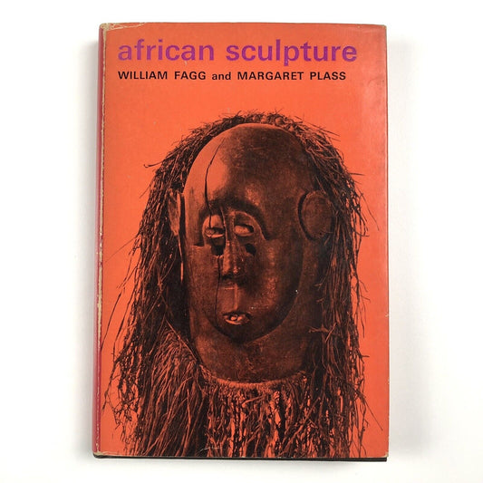 African sculpture. An anthology by William Fagg and Margaret Plass | Dutton Vista Picturebook, 1964