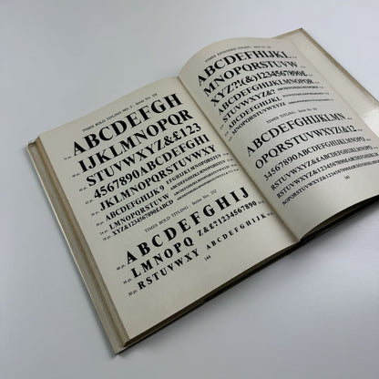 An Approach to Type by John R. Biggs | Blandford Press, 1949 first edition