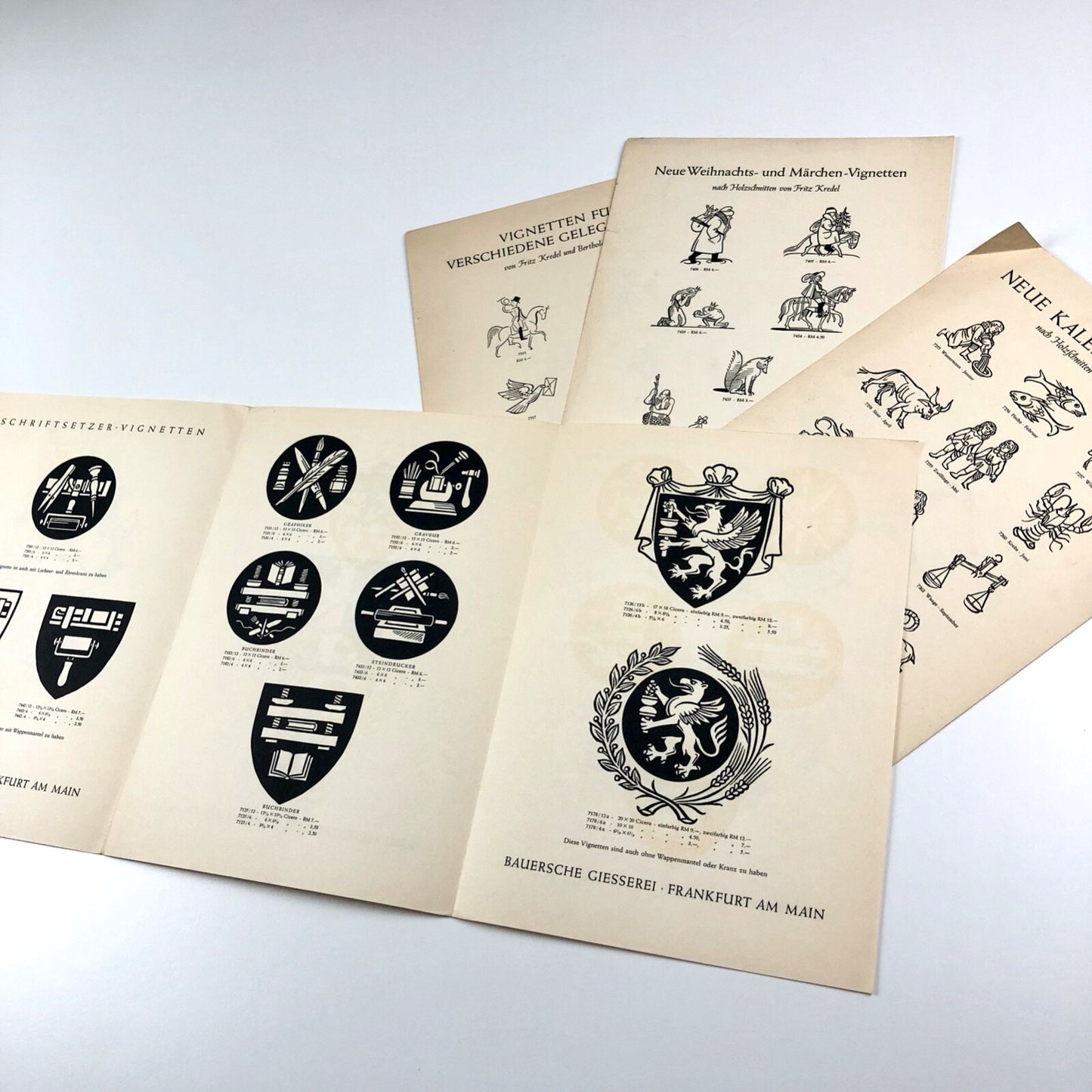 Vignetten für graphische Gewerbe | Bauersche Giesserei | Berthold Wolpe, Fritz Krede | Folder with four inserts