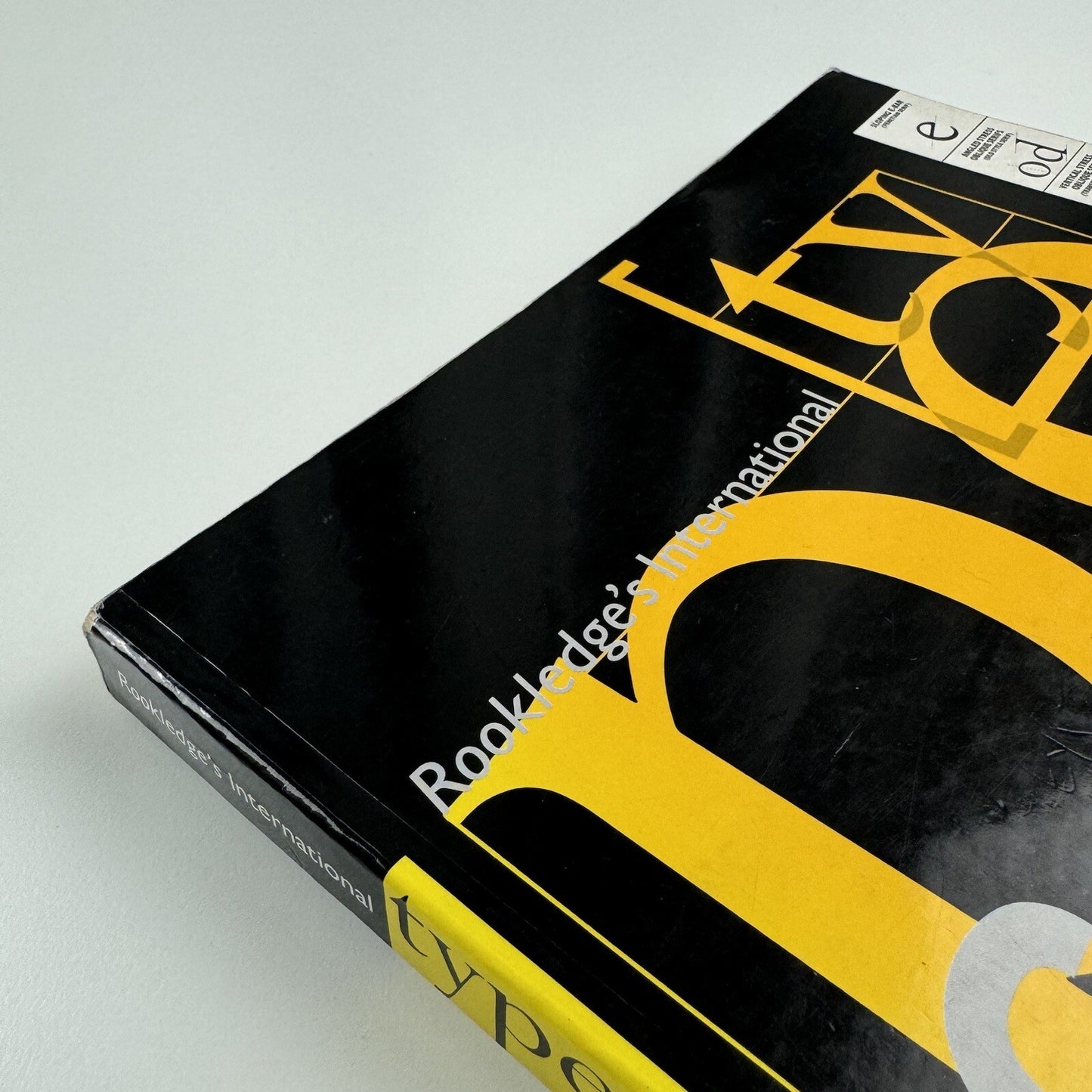 Rookledge’s International Typefinder | Christopher Perfect, revised by Phil Baines, 1990