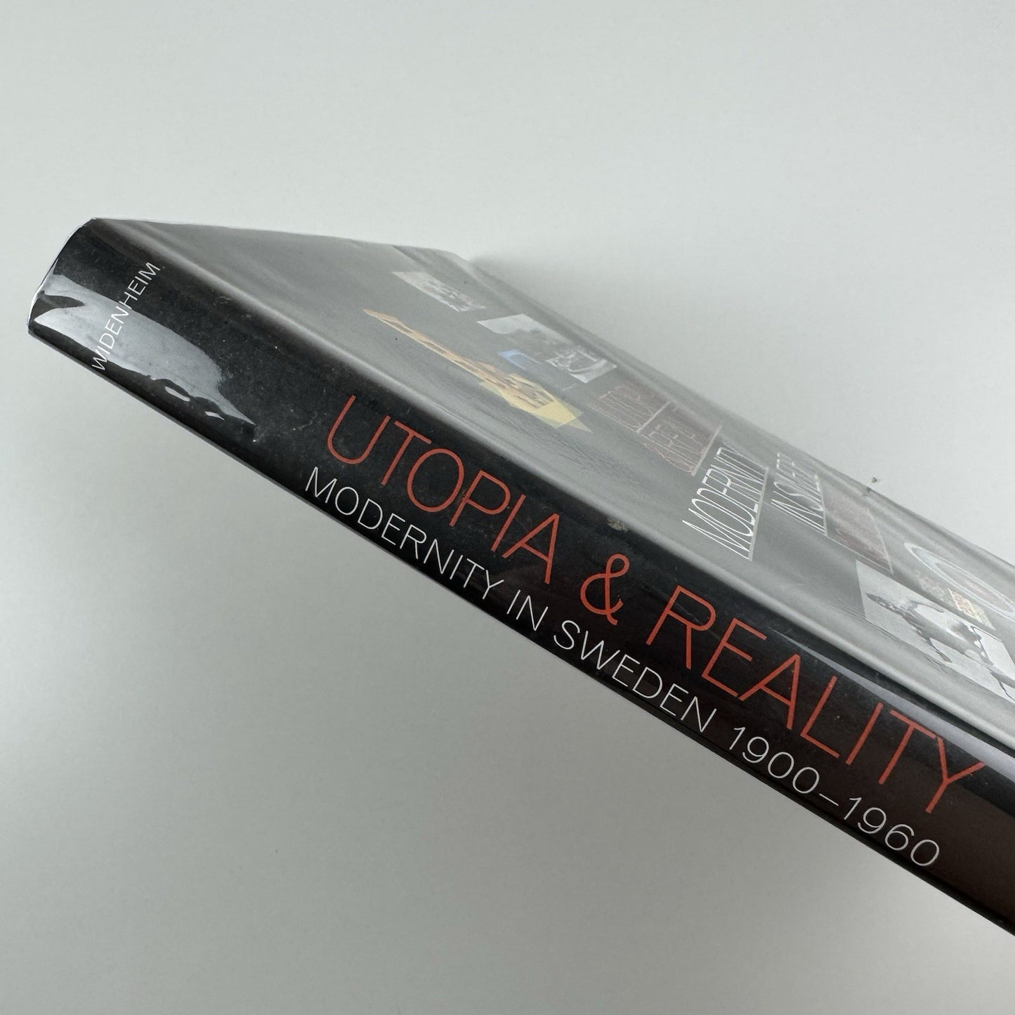Utopia & Reality. Modernity in Sweden 1900-1960 Bard Graduate Center 2002