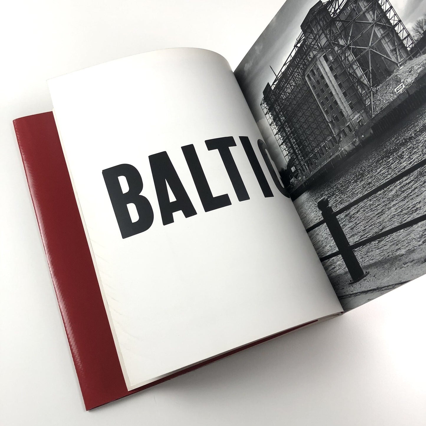 Anish Kapoor – Taratantara | Baltic Centre for Contemporary Art / Actar catalogue, 2000