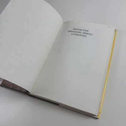 Printing with wood blocks, stencils & engravings Alan & Gill Bridgewater | David & Charles, 1983