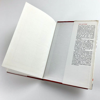 Display Technique by H. C. Muscutt | Mills & Boon Limited, 1963