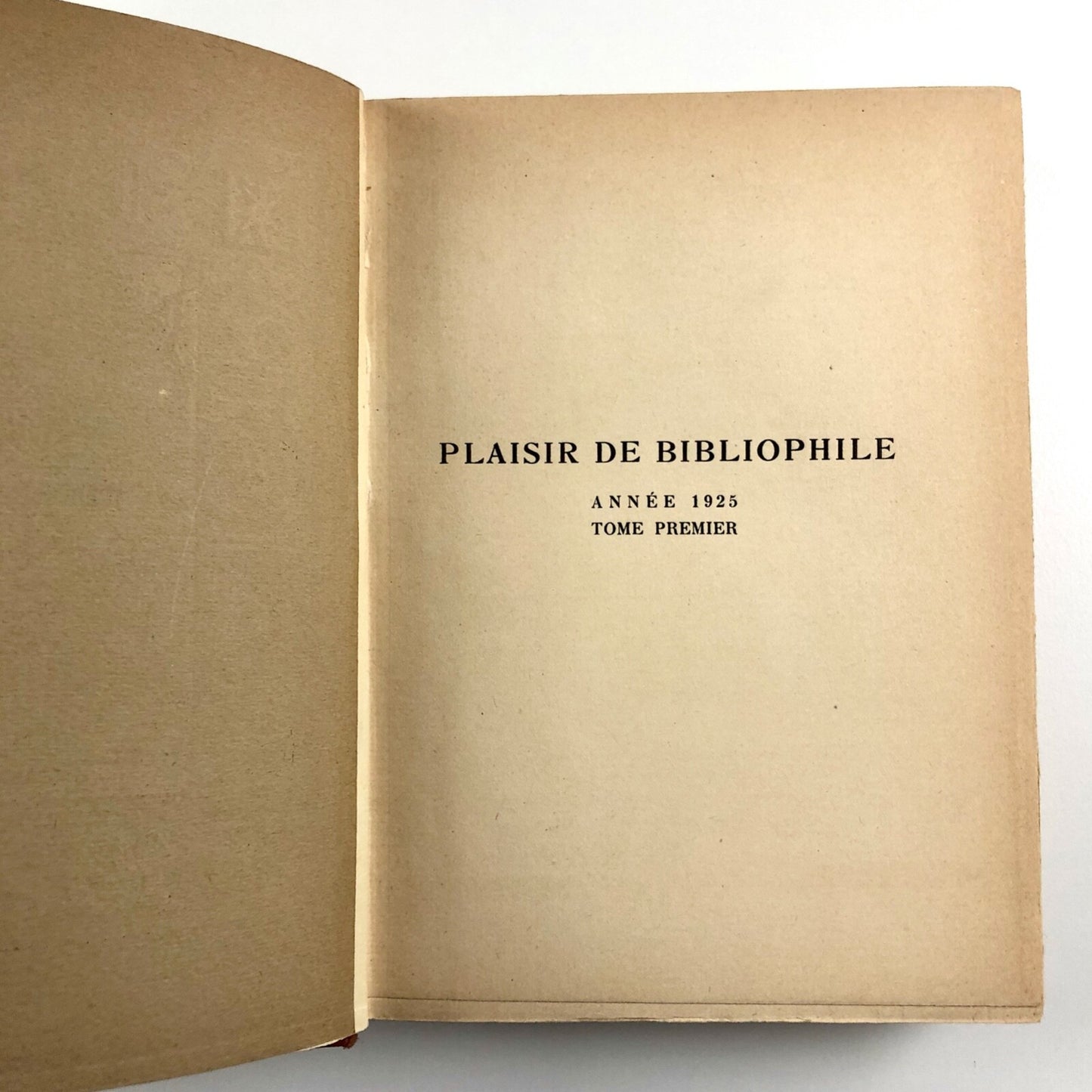 Plaisir de Bibliophile. Gazette trimestrielle des amateurs de livres modernes | 1925-1930 – 24 issues bound in six volumes