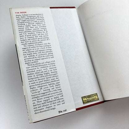Display Technique by H. C. Muscutt | Mills & Boon Limited, 1963