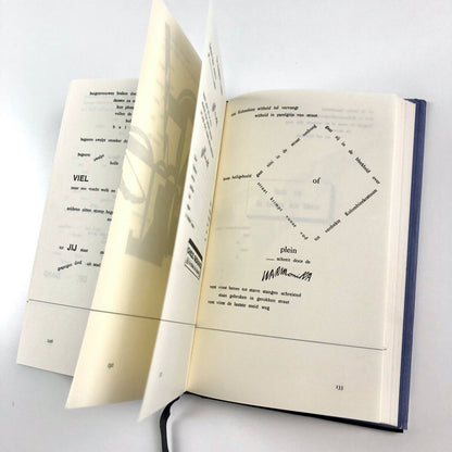 Bezette stad. Nagelaten gedichten [concrete poetry] by Paul van Ostaijen, 2010