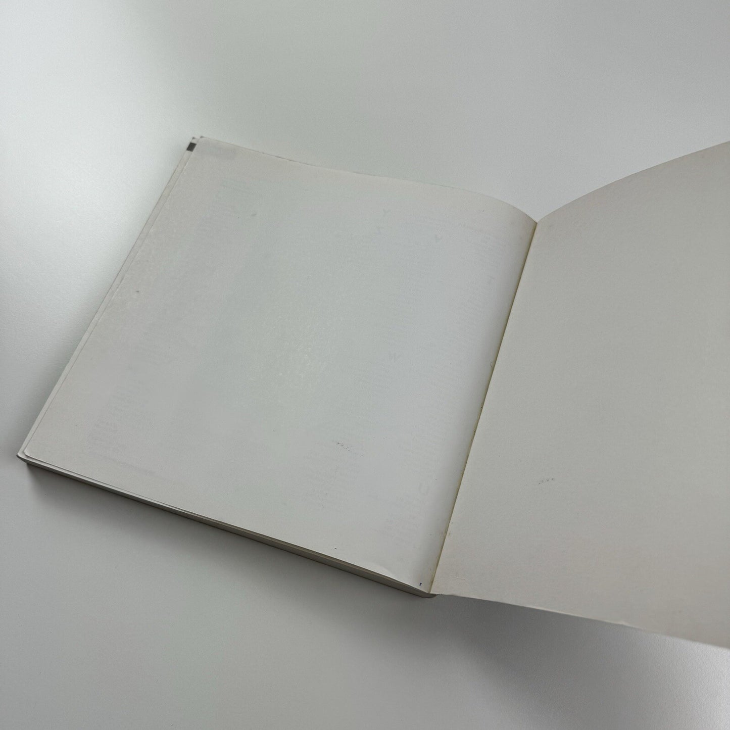 Rookledge’s International Typefinder | Christopher Perfect, revised by Phil Baines, 1990