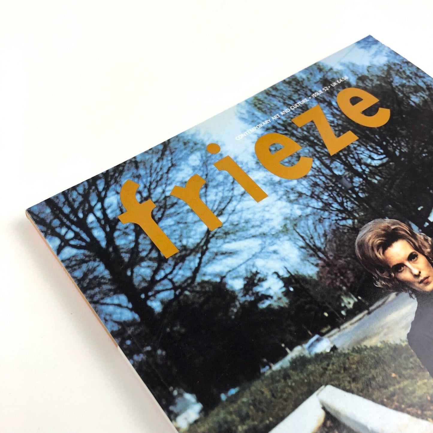 Frieze Contemporary art and culture magazine issue 52 | May 2000