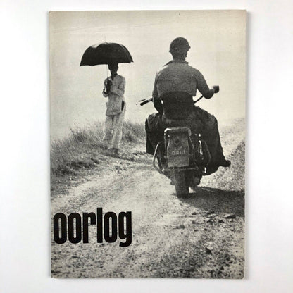 Mensen in de Oorlog | Photos by Robert Capa | Stedelijk Museum 1962