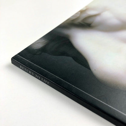 Return to Life. A new look at the portrait bust | Henry Moore Institute, National Portrait Gallery, London and Scottish National Portrait Gallery, Edinburgh 2001 | With essays by Malcolm Baker and John Gage