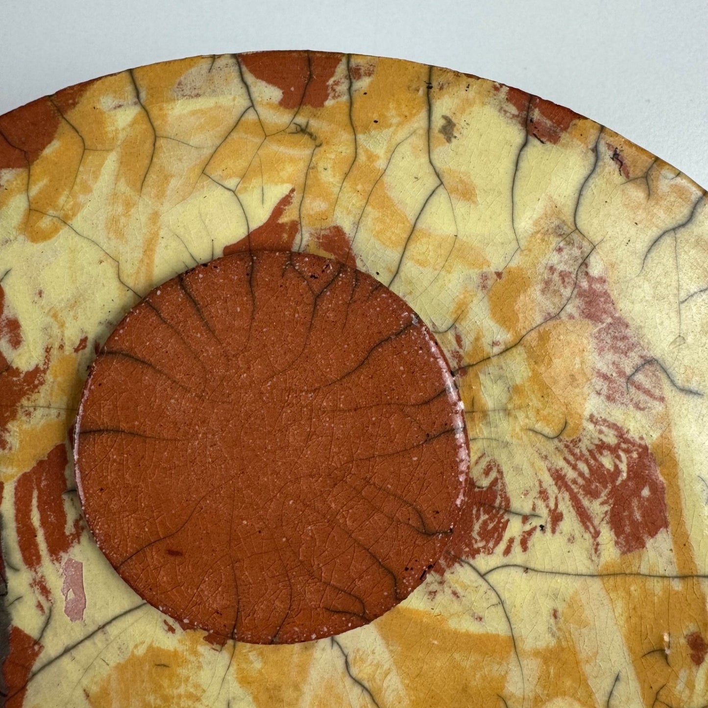 Ceramic vessel by artists and studio ceramicist Ellen Rijsdorp | Kruithuis Keramiek Netherlandish, c.1990