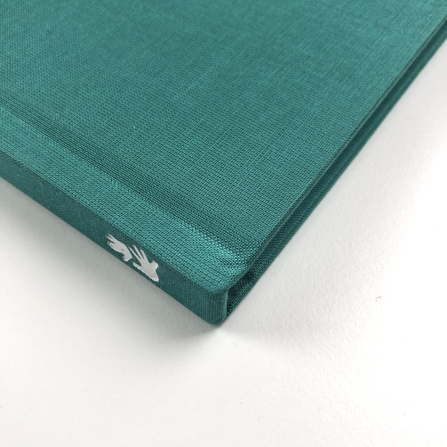 Amy Bessone / Thomas Houseago | Rennie Collection, Wing Sang, Vancouver | 2011 catalogue
