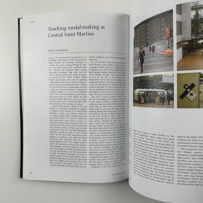 The Medal. British Art Medal Society BAMS journal. Issue No. 60, Spring 2012
