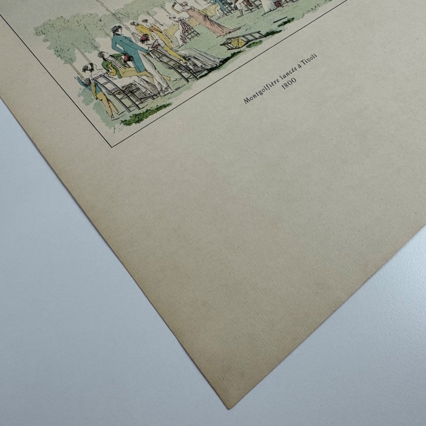 Coloured print hot air balloon Montgolfière lancée à Tivoli, Aerial Press 1956