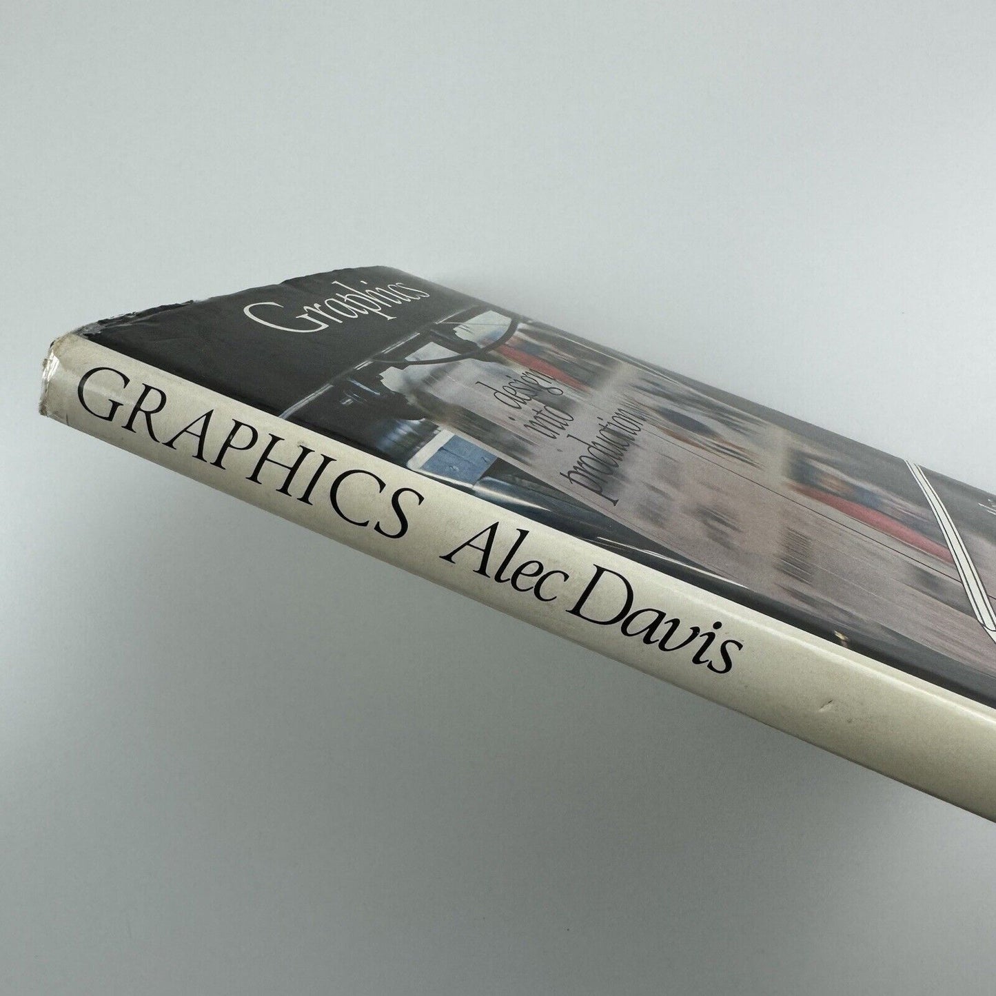 Graphics design into production by Alec Davis | Faber & Faber, 1973