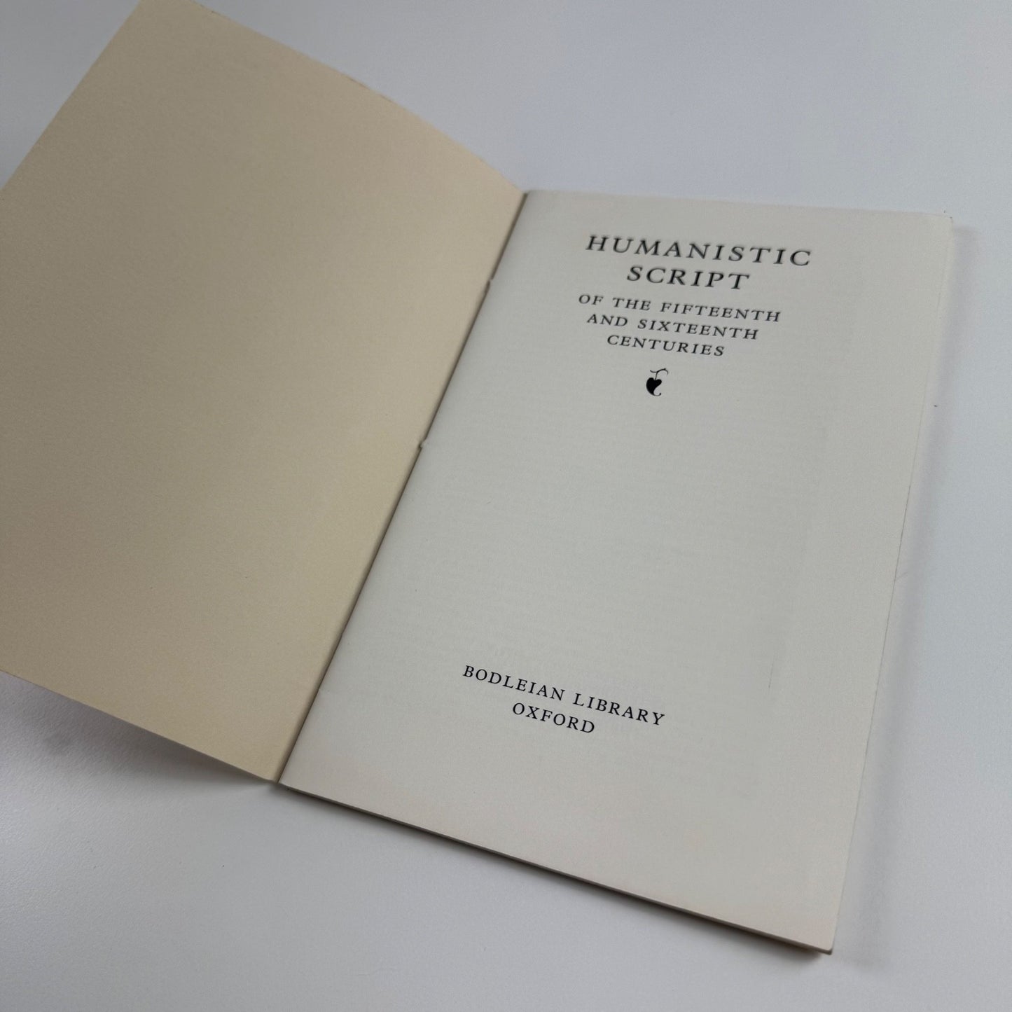 Humanistic Script of the fifteenth and sixteenth centuries. Bodleian No. 12 1960