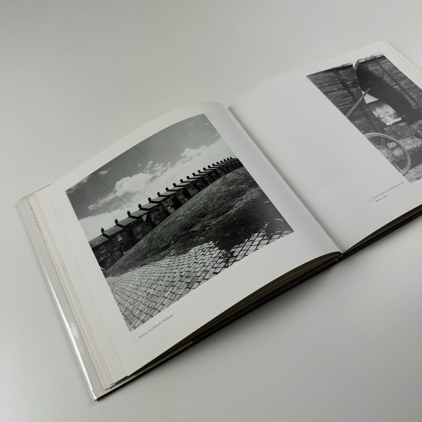 John Piper. A Painter’s Camera – Buildings and Landscapes in Britain 1935-1985 | Alan Bowness | Tate, 1987.