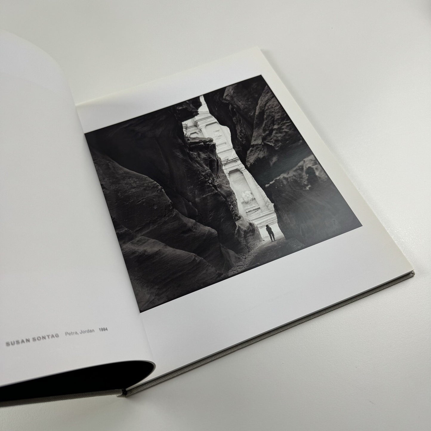Annie Liebovitz | The Master Set Part 1 | Phillips de Pury exhibition catalogue, 2008