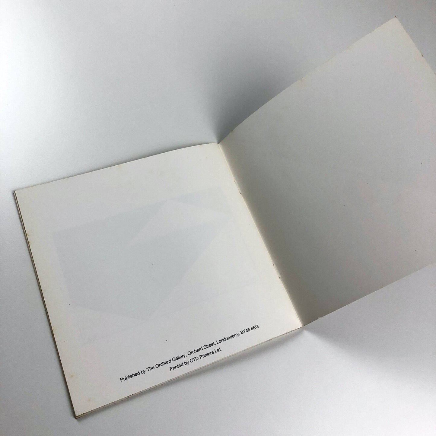 John Hilliard. Borderland – England/Scotland, USA/Canada | Orchard Gallery, Londonderry | 1981 catalogue