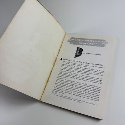 AD Vol 8 No. 1 October/November 1941 cover design by Harry Sternberg