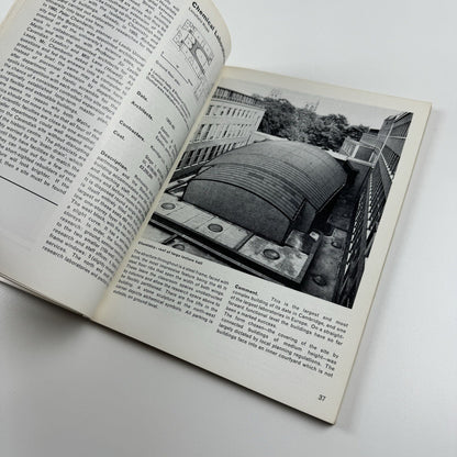 Cambridge New Architecture. A guide to modern buildings | Nikolaus Pevsner, 1964