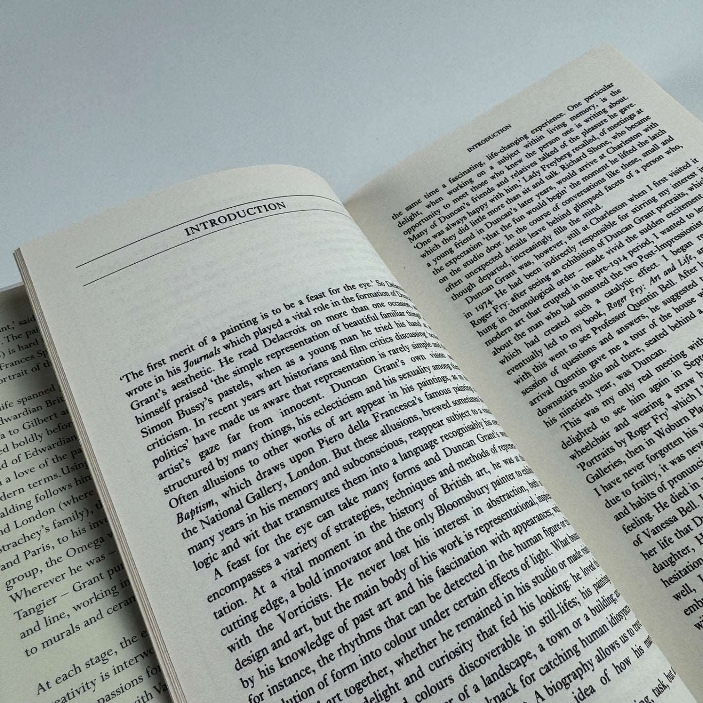Duncan Grant A biography by Frances Spalding | Chatto & Windus, 1997 signed by the author
